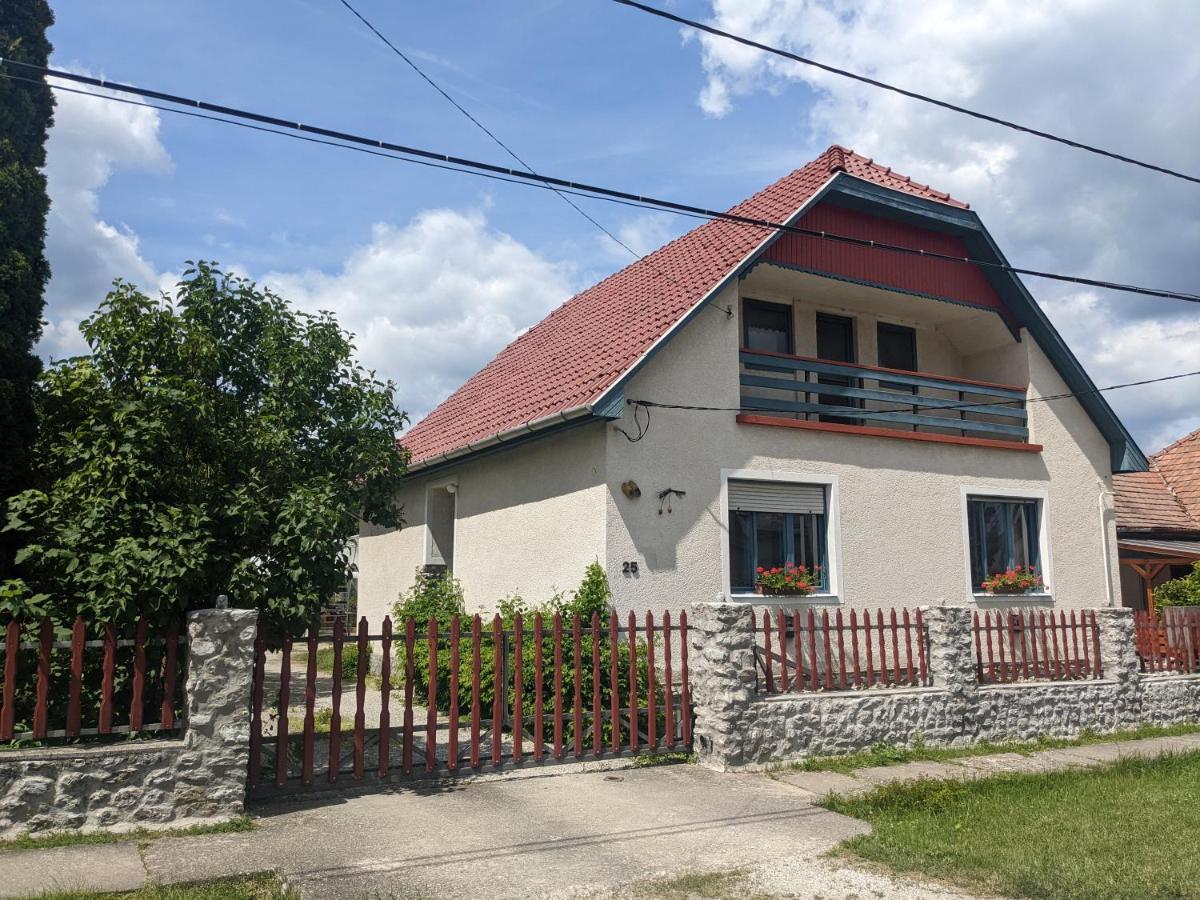 Tulipan Haz Szilvasvarad Exterior foto